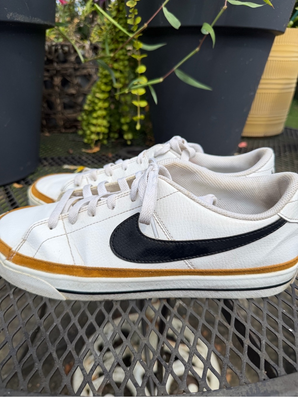 Nike Men’s White Sneakers with Black Swoosh and Tan Stripe